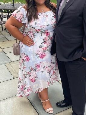 whimsical high low maxi dress. 🌸